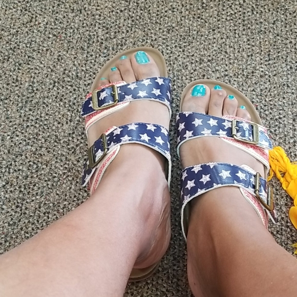 Comfy Walking Sandals - Picture 2 of 7